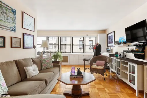 411 East 57th Street, #15C