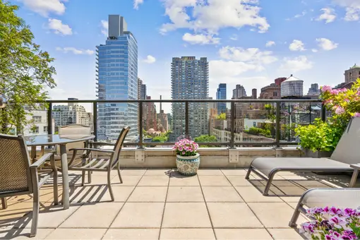 200 East 74th Street, #14A