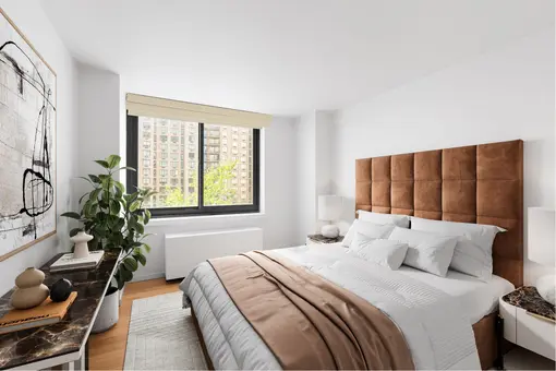 515 East 72nd Street, #8K