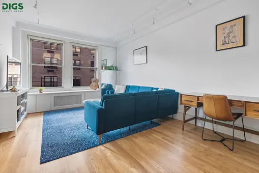 De Soto, 215 West 91st Street, #105