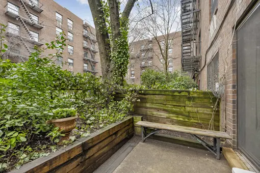 West Village Houses, 137 Barrow Street, #GB