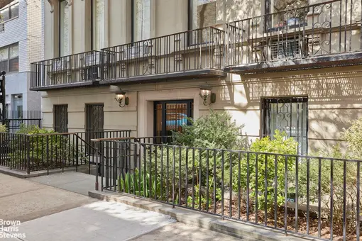 39 East 75th Street, #3W