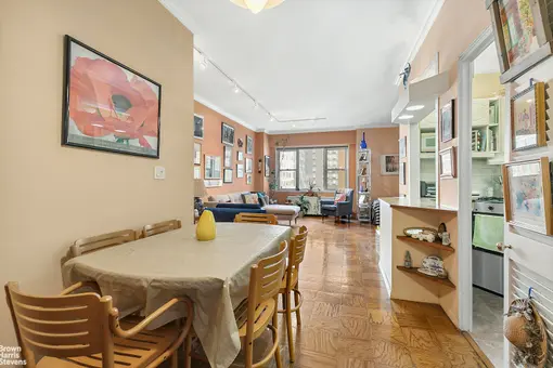 Lincoln Terrace, 165 West 66th Street, #12N