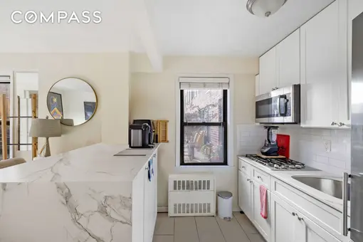 Tracy Towers, 245 East 24th Street, #2L