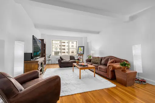 Southgate, 400 East 52nd Street, #7A