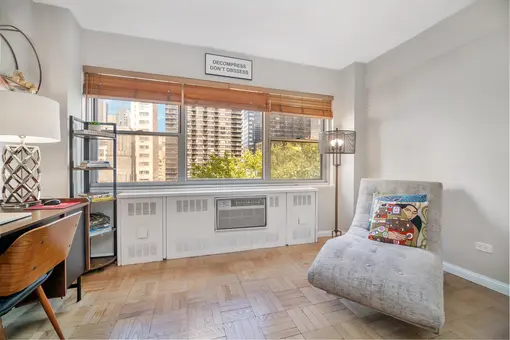 333 East 46th Street, #8H