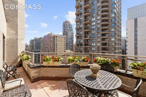 345 East 69th Street, #17E