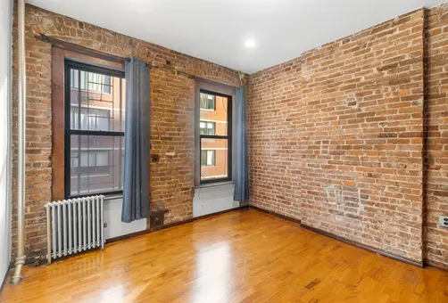 235 West 18th Street, #2RE