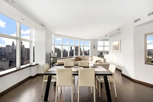 3 Lincoln Center, 160 West 66th Street, #59D