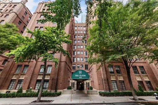 The Manor, 333 East 43rd Street, #114