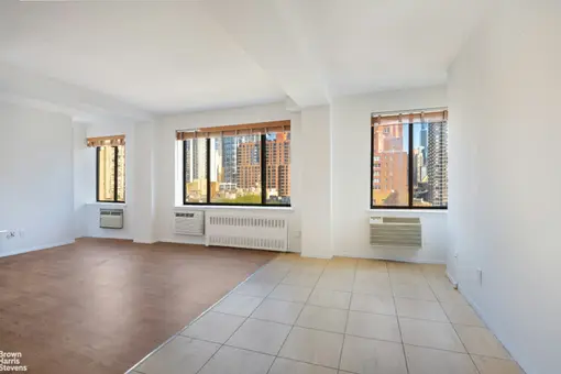 The East Side Townhouse, 250 East 31st Street, #9C