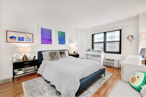 The Eastmore, 240 East 76th Street, #9K