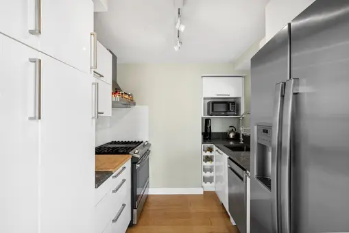 Bradhurst Court, 300 West 145th Street, #7D