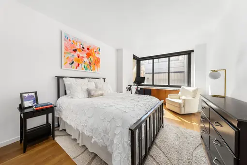 515 East 72nd Street, #5J