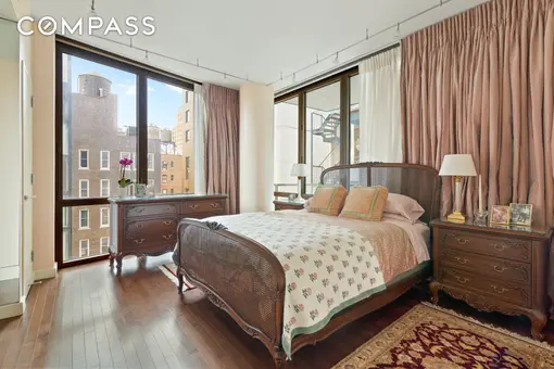 Chelsea Stratus, 101 West 24th Street, #14A