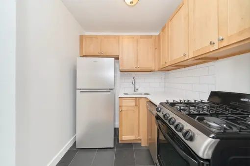 344 East 63rd Street, #7E