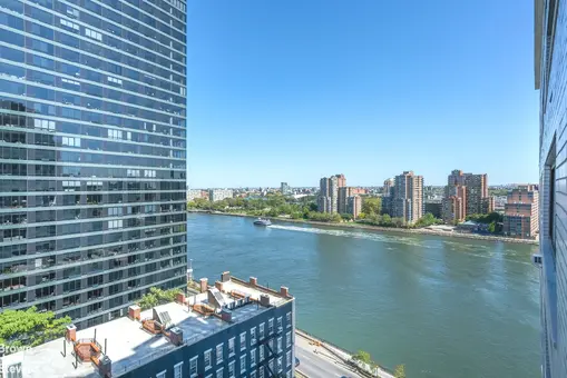 The Edgewater, 530 East 72nd Street, #15A