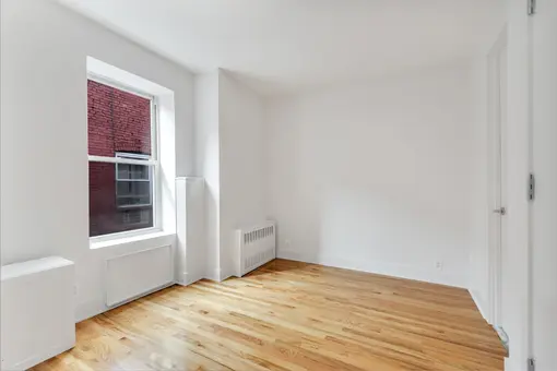 226 East 25th Street, #6B