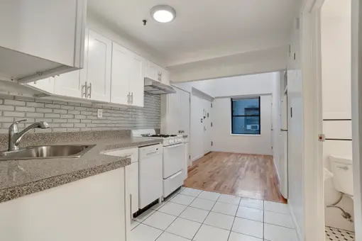 114 East 28th Street, #7B