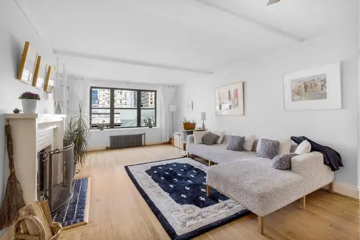 140 East 28th Street, #8E