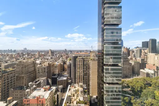 Madison Square Park Tower, 45 East 22nd Street, #35A