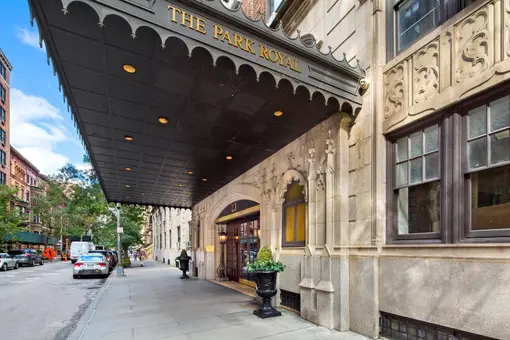 The Park Royal, 23 West 73rd Street, #1006