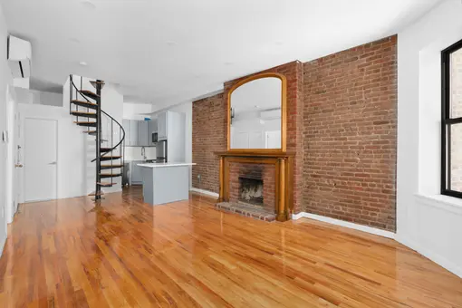 323 West 89th Street, #5B