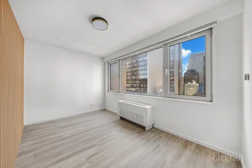 Tower 58, 58 West 58th Street, #26F