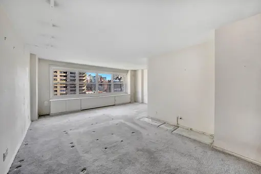 Lincoln Towers, 150 West End Avenue, #16J