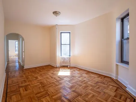 352 West 18th Street, #5B