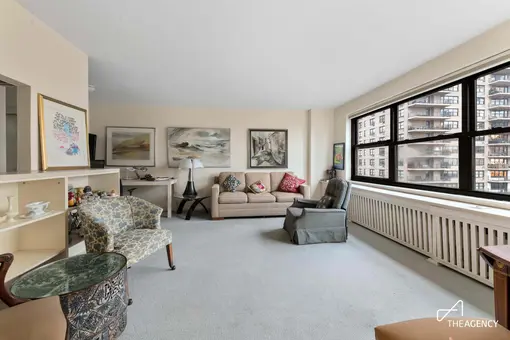 Lincoln Towers, 205 West End Avenue, #19K