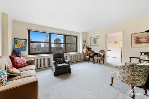 Lincoln Towers, 205 West End Avenue, #19K