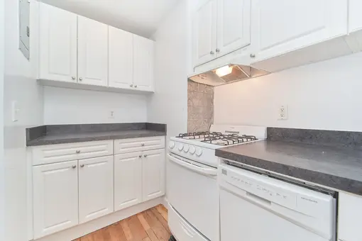 25 East 38th Street, #5F