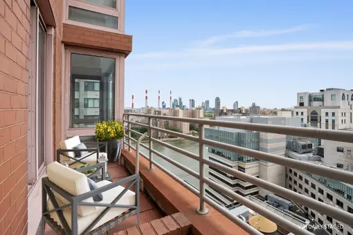 The Belaire, 524 East 72nd Street, #22B