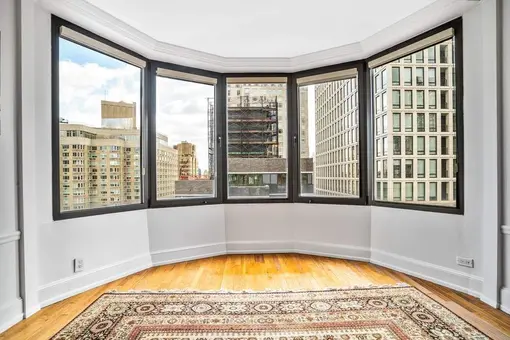 Lincoln Plaza Towers, 44 West 62nd Street, #30D