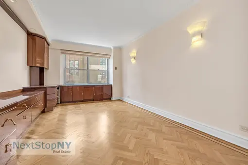 Plaza 400, 400 East 56th Street, #18P