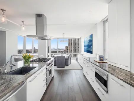 The Belaire, 524 East 72nd Street, #30CDE