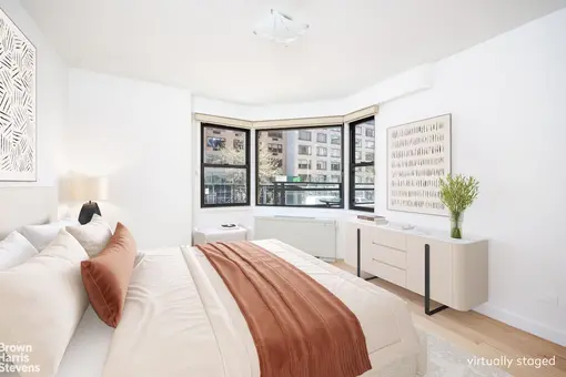 Saxon Towers, 201 East 83rd Street, #2E