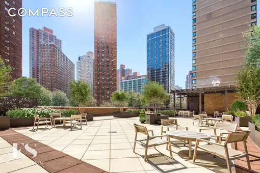 Mill Rock Plaza, 345 East 93rd Street, #12D