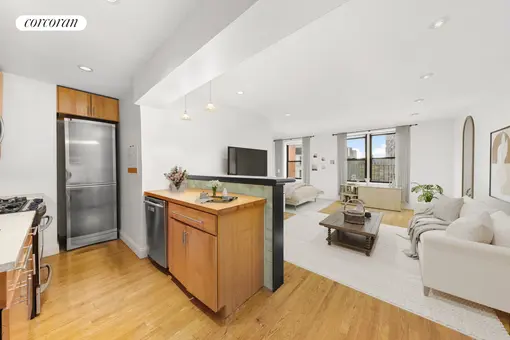 229 East 28th Street, #5D