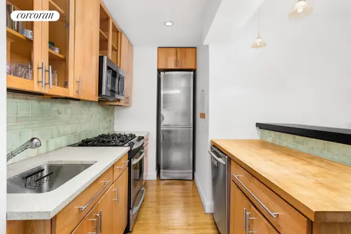 229 East 28th Street, #5D