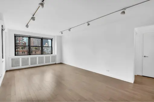 301 East 63rd Street, #16DE