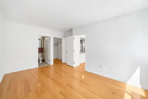 555W23, 555 West 23rd Street, #N11J