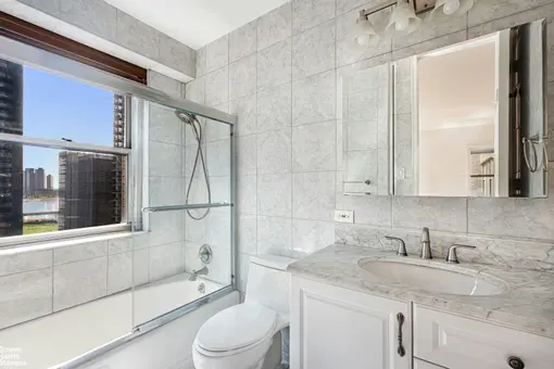 The Churchill, 300 East 40th Street, #8H