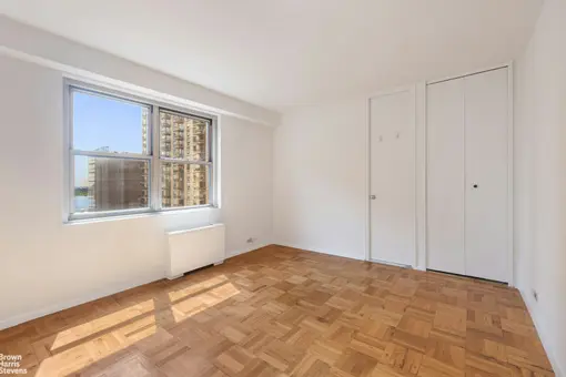 The Churchill, 300 East 40th Street, #8H