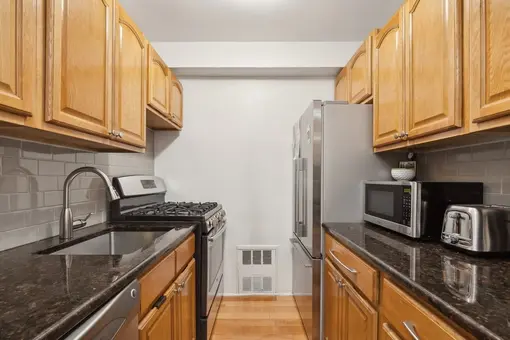 310 Lexington Avenue, #2D