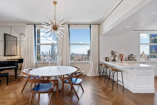 The Woolworth Tower Residences, 2 Park Place, #38B