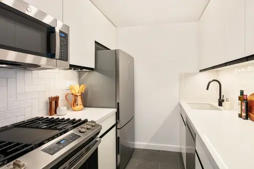 Symphony House, 235 West 56th Street, #41R