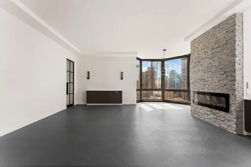 Bristol Plaza, 200 East 65th Street, #26W