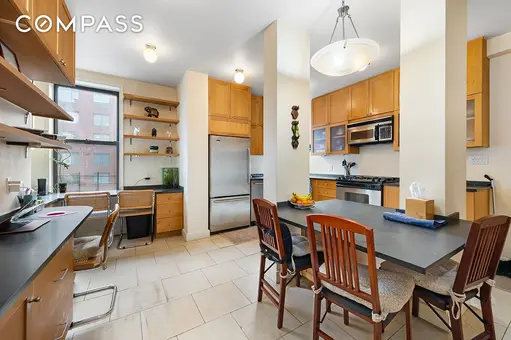 Chester Court, 201 West 89th Street, #10A
